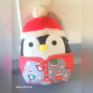 Nwt - Luna 8" Penguin Christmas Squishmallow